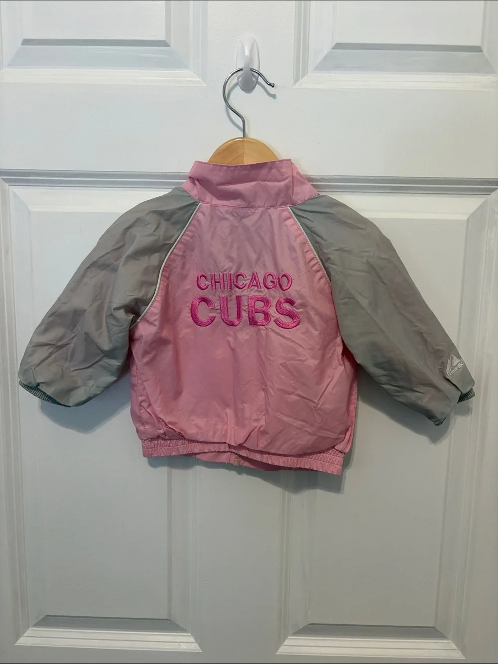 Pink & Gray Kids Windbreaker Chicago Cubs Jacket - MLB Genuine Merchandise
